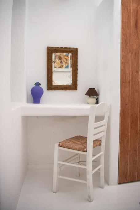 Astrea Suites "Ostria Cave Villa-Outdoor Jacuzzi" Oía Exteriör bild